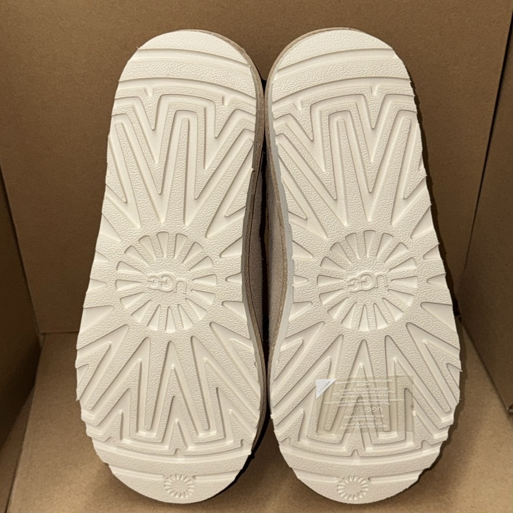 UGG TASMAN - Picture 4 of 5